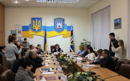 У ЖИТОМИРСЬКІЙ МІСЬКІЙ ОТГ ВВЕДЕНО ОБМЕЖУВАЛЬНІ ПРОФІЛАКТИЧНІ ЗАХОДИ ЩОДО ЗАПОБІГАННЯ ЗАНЕСЕННЮ І ПОШИРЕННЮ COVID -19